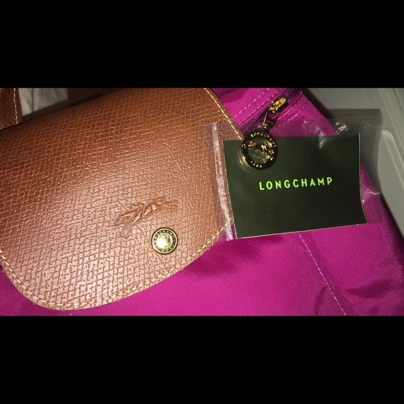 ๐ฅ ๐ฅ SOLD ๐ฅ ๐ฅ Longchamp fuchsia backpack ๐ - Picture 2 of 8